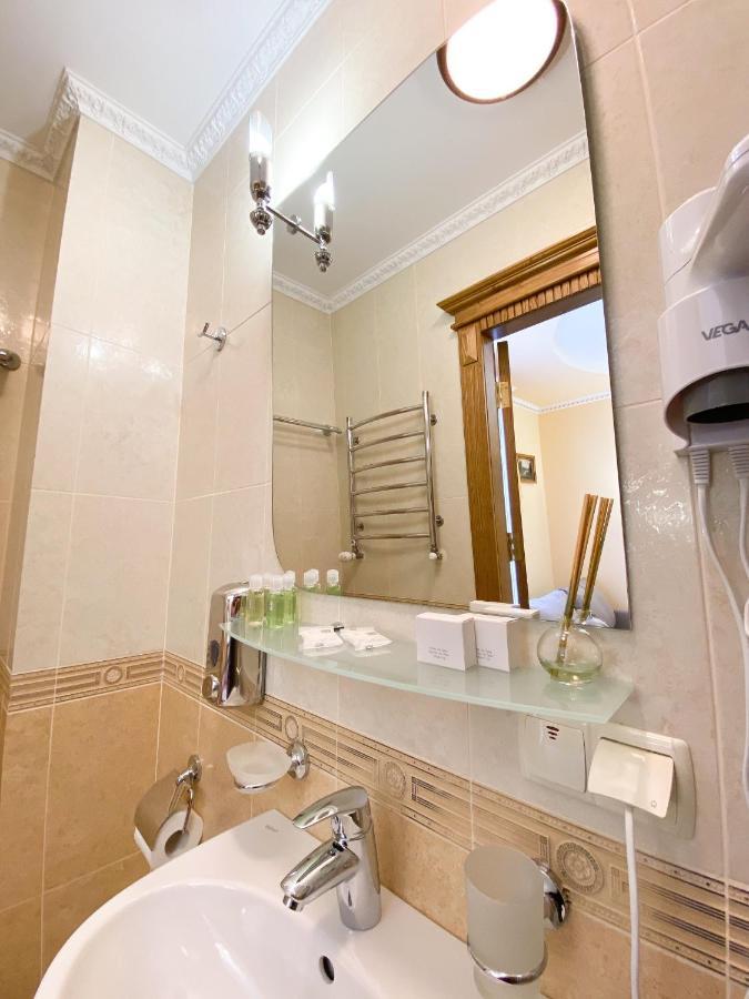 Петрос Family Hotel Jaremtje Rum bild